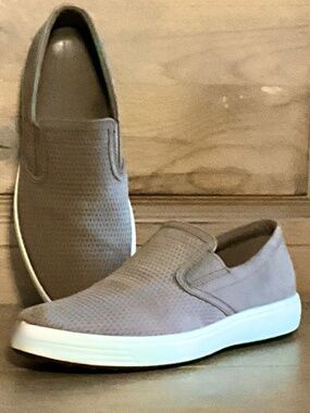 Ecco Soft 7 Slip On Sneaker M 7.5 US/EU41 Taupe Nubuck Leather Elastic Easy On